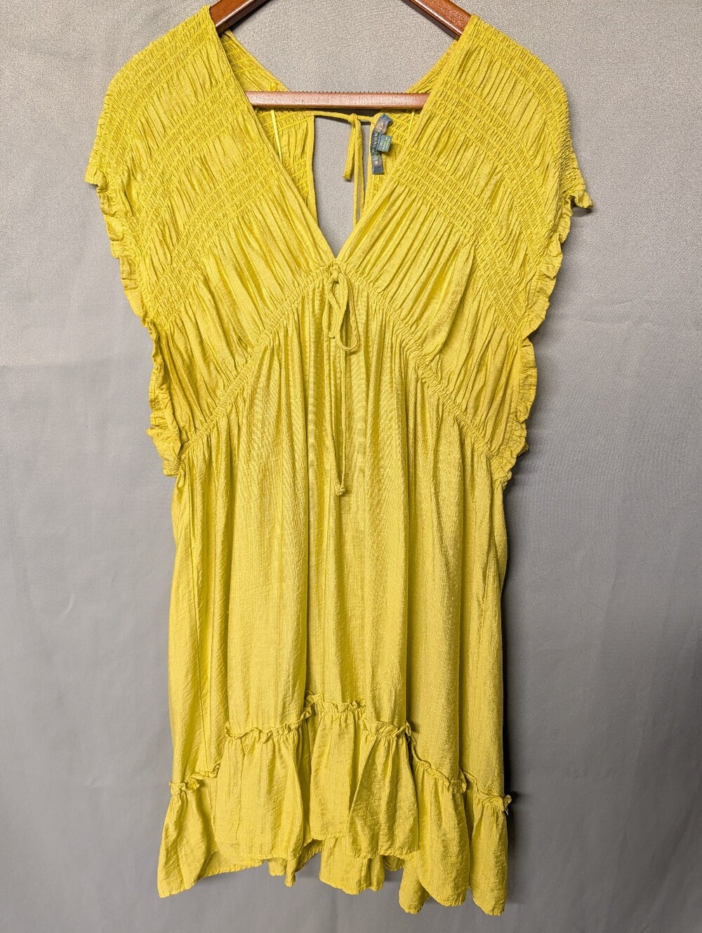 Good Luck Gem Smocked Babydoll Mini Dress Yellow V-Neck Ruched Sleeve Size XL